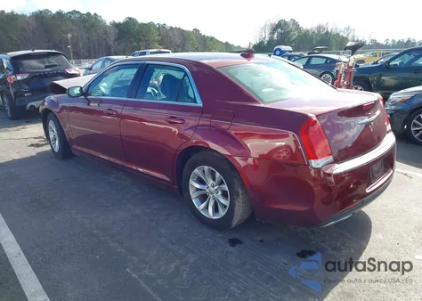 2015 Chrysler 300 Limited z USA, uszkodzony, nr VIN 2C3CCAAG5FH908832